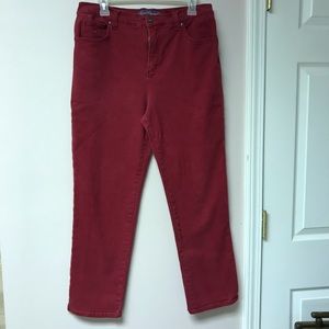 Burgundy jeans, Gloria Vanderbilt, Amanda
